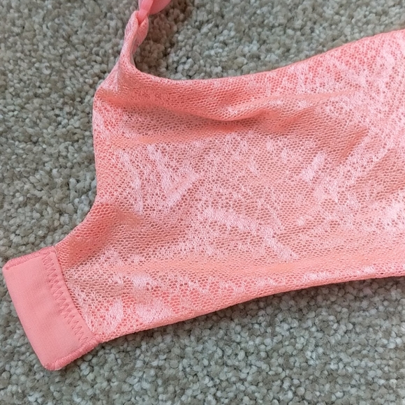 Victoria's Secret Incredible Neon Plunge B… - Picture 4 of 6